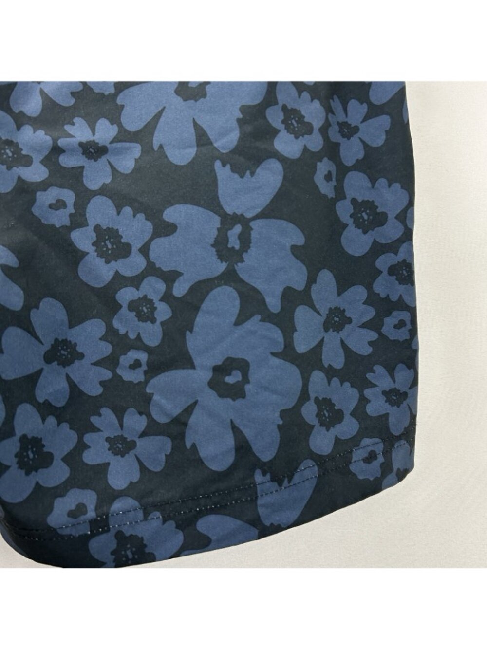 Fair Harbor Men’s 32 The Sextant Trunk Navy Blue Floral Print Board Swim Shorts - Picture 13 of 16